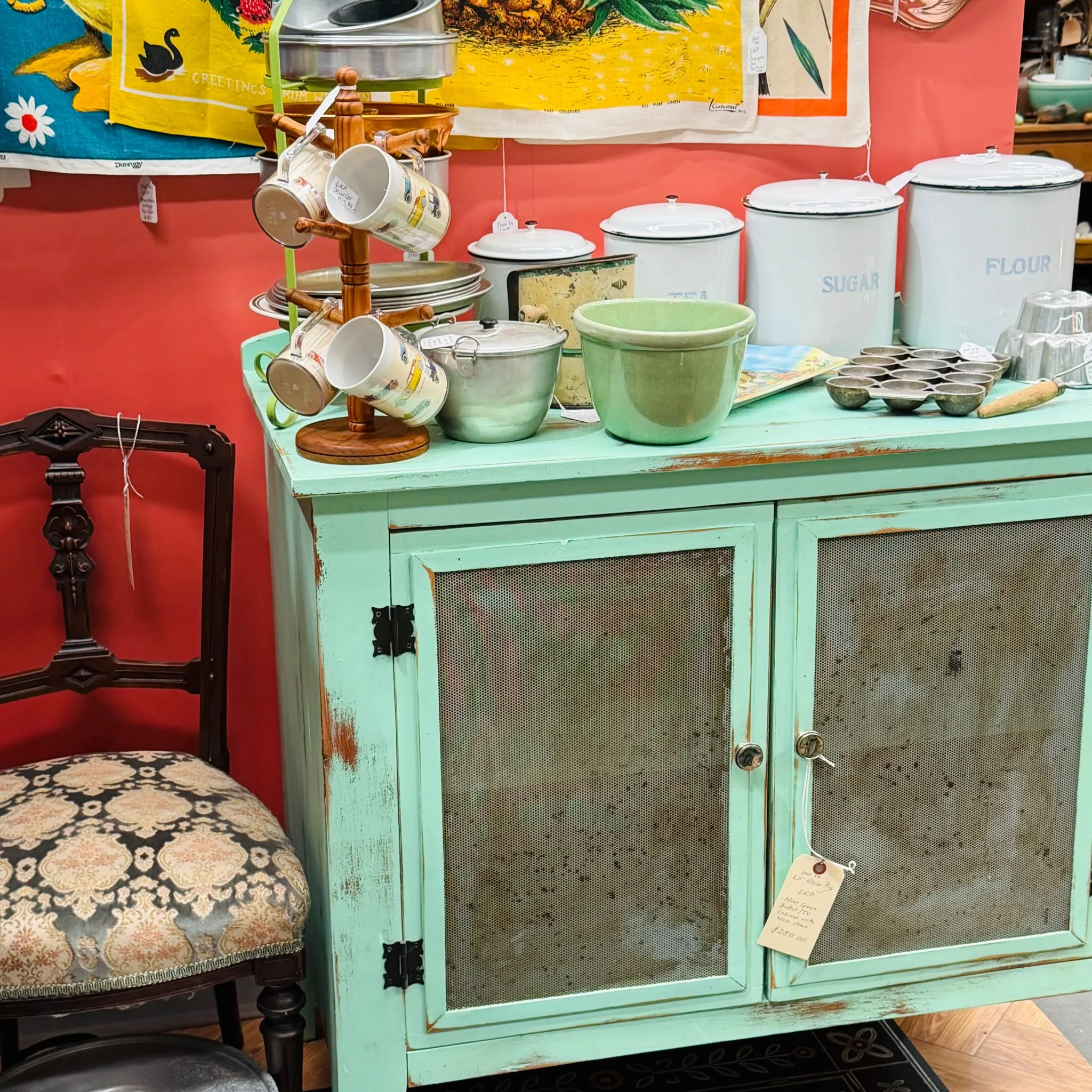 That Vintage Emporium — photo 4