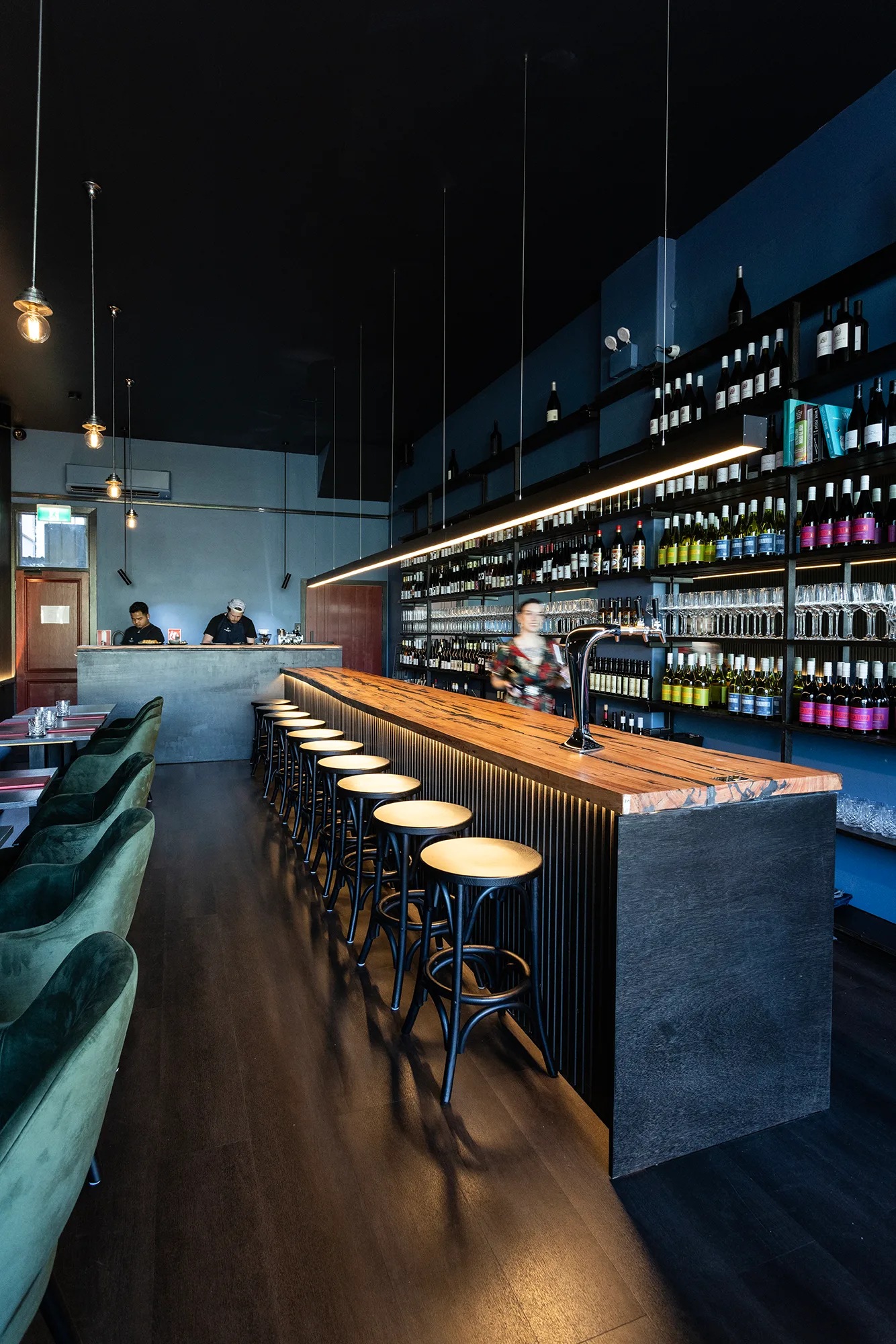Flight Path Wine Bar — 9번째 사진