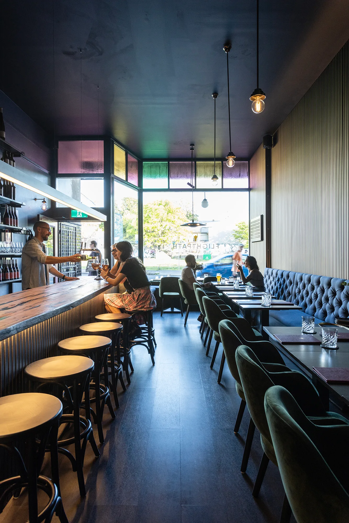 Flight Path Wine Bar — 3번째 사진
