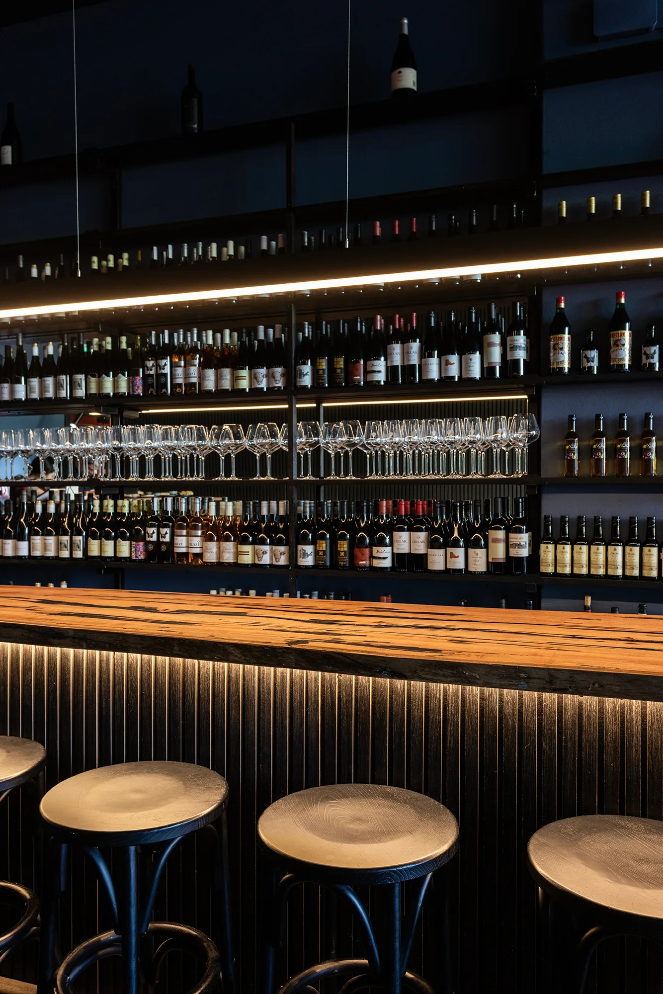 Flight Path Wine Bar — 11번째 사진